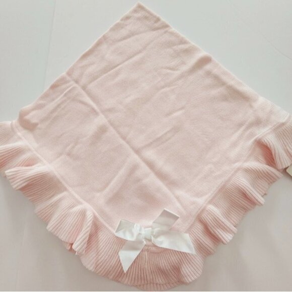 FAO Schwarz Other - Gorgeous FAO Schwarz pink blanket New baby girl